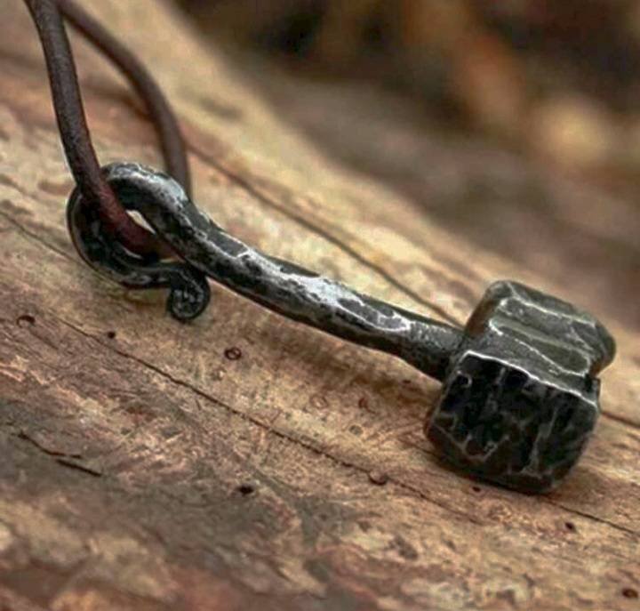 Colgante temático de la serie vikings